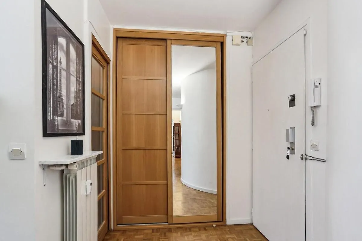 Charming Apartment Heart Of 15Th Parijs